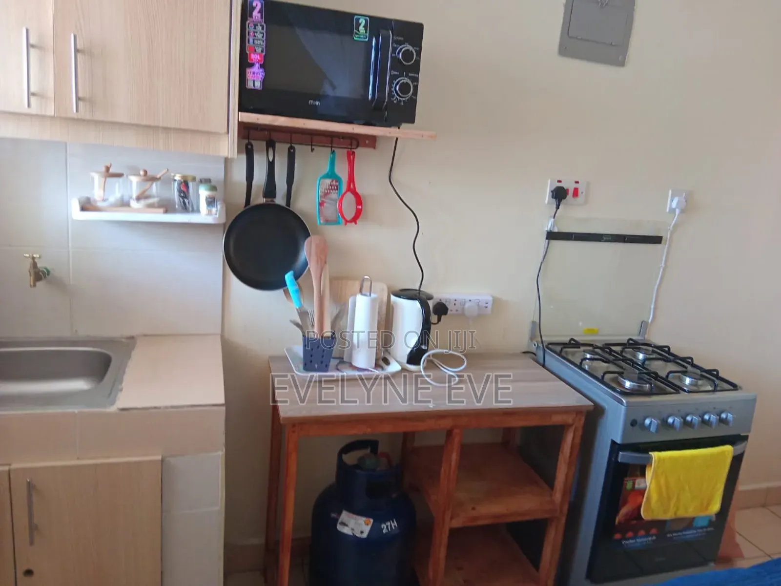 Air BNB Big Studio Very Spacious Apartment in South B in Papino