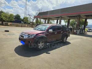 Isuzu D-MAX 2015 Red