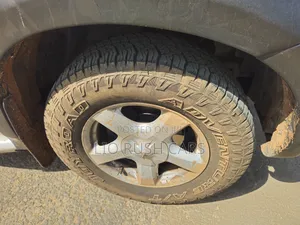 Isuzu D-MAX 2015 Red