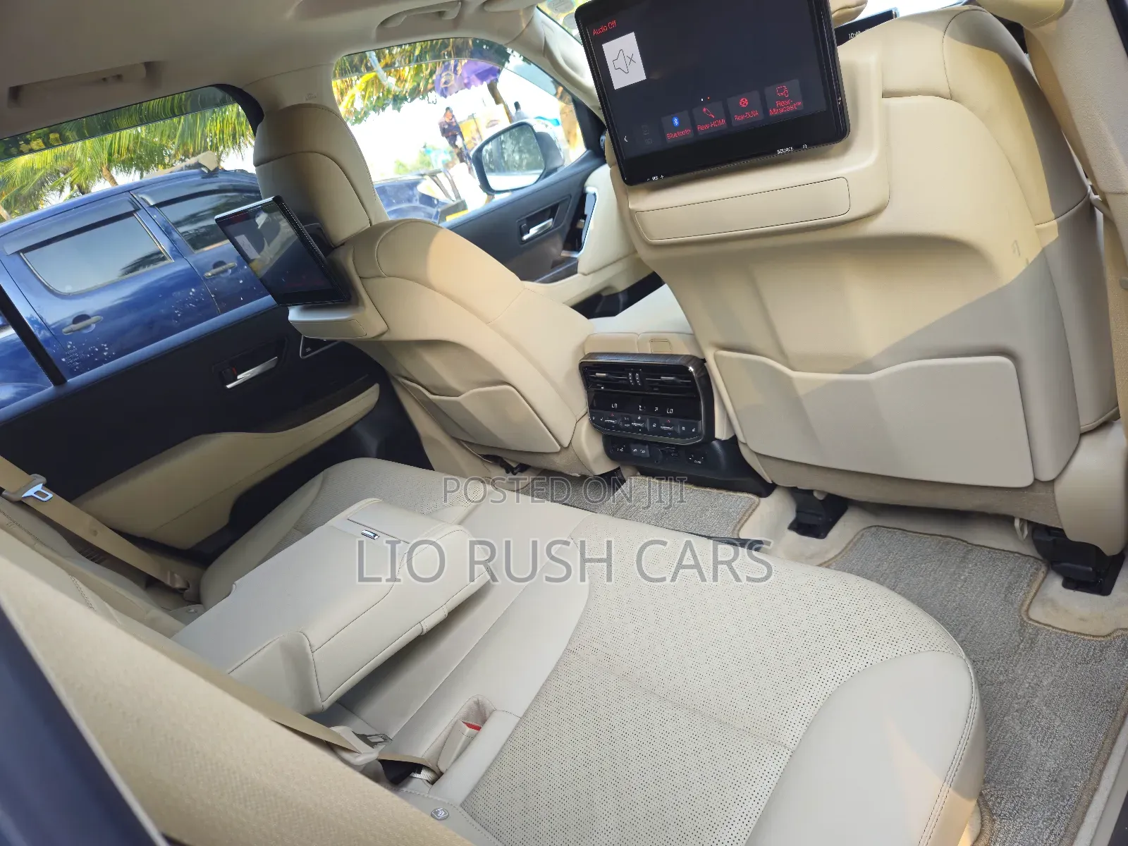 Toyota Land Cruiser 2022 White