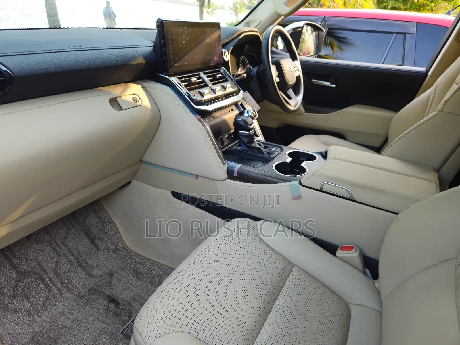 Toyota Land Cruiser 2022 White