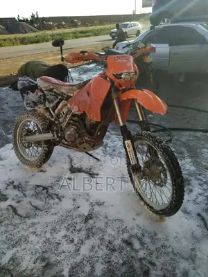 KTM 2002 Orange