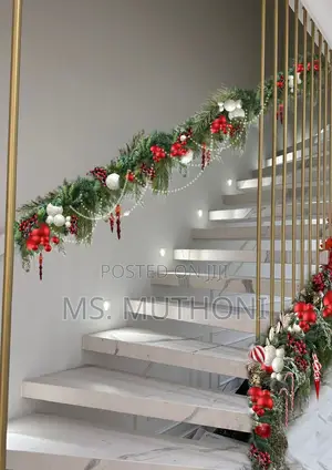 Cones Betties Decorative 2.5m High Quality Garland