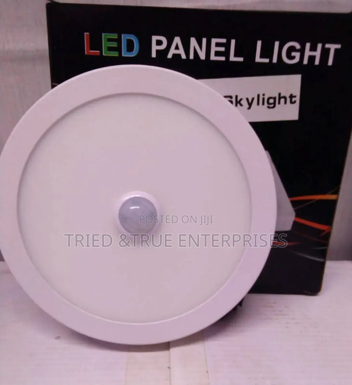 12watts Surface Light With Motion Sensor Hf4r