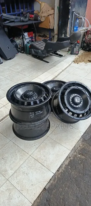 17 Inches Lexxel Wheels 17" 6holes for Land Cruiser