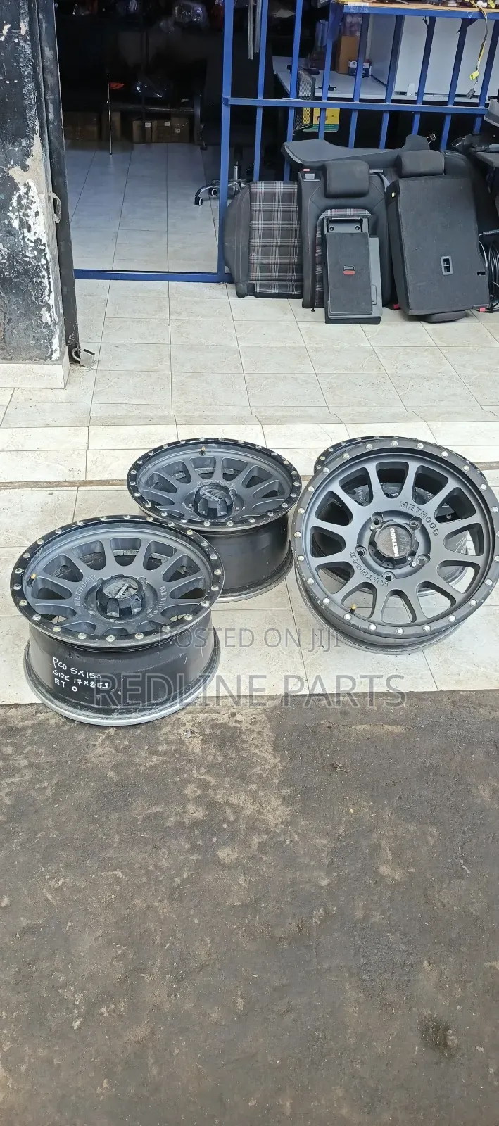 17" Alloys Wheels by Method Usa. 5holes for Landcruiser.