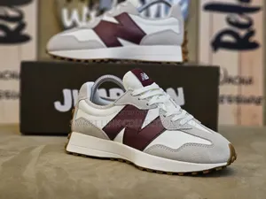 New Balance 327 White Sole