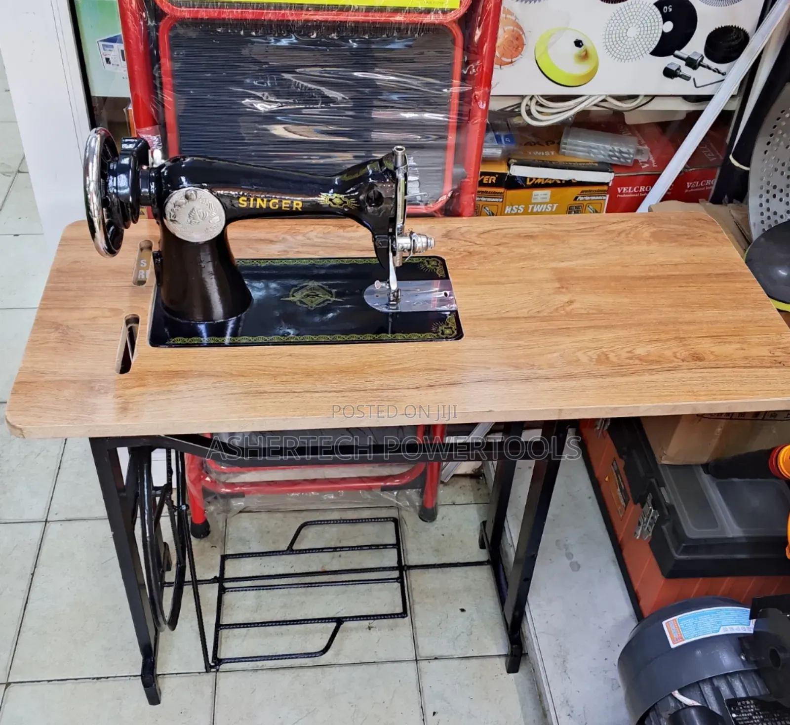 Singer Sewing Machine With Table