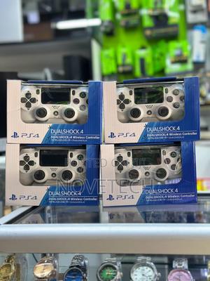 Sony Playstation 4 Ps4 Dualshock Wireless Controller White - thumbnail 2