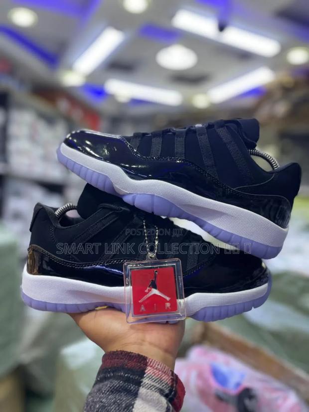 Jordan 11 Low Retro Space Jam - thumbnail 2