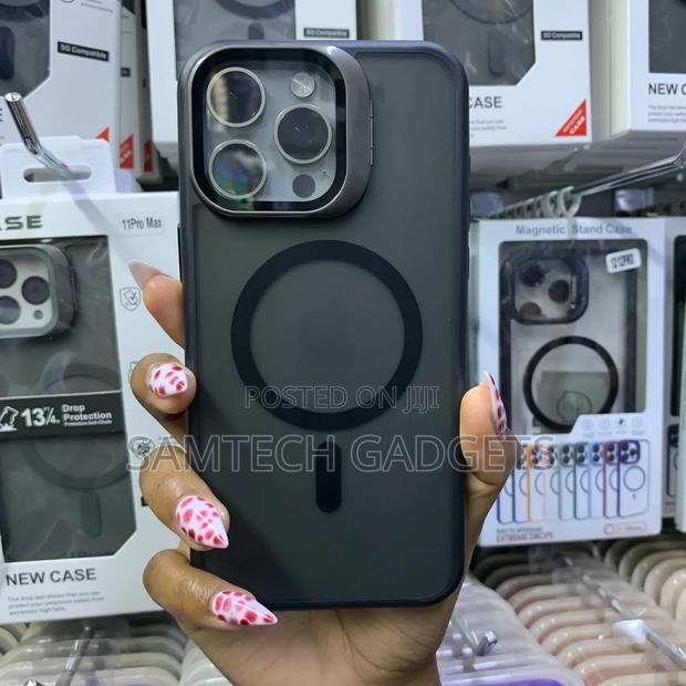 Apple iPhone 16 Pro Max 256 GB Gray - thumbnail 3