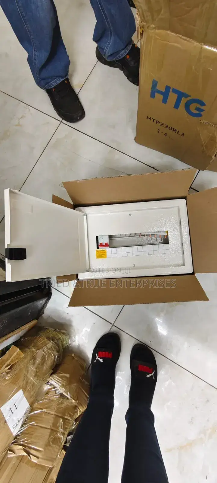 12watts Scheneider Consumer Unit Tm8v