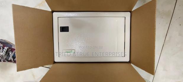12watts Scheneider Consumer Unit Tm8v - thumbnail 2