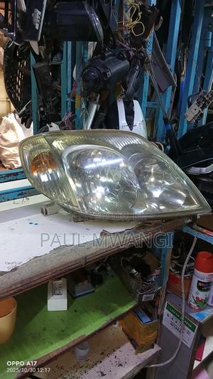 Head Light Corolla Fielder 121 Model 2001/2004