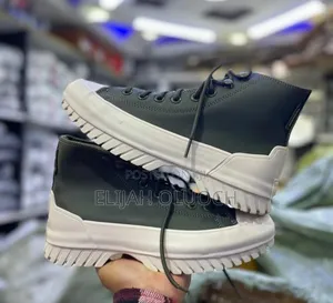 Converse Chuck Taylor All Star
Lugged Winter 2.0