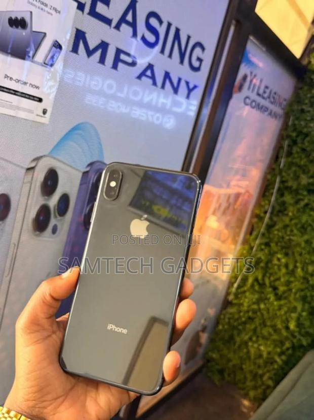 Apple iPhone XS Max 256 GB Gold - thumbnail 4