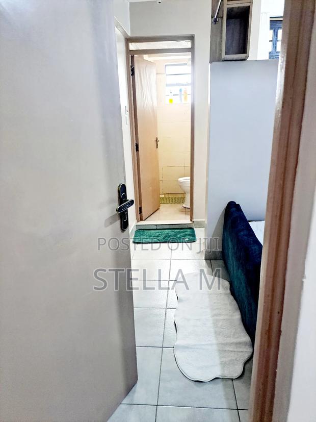 Airbnb Cozy Partitioned Studio - thumbnail 8