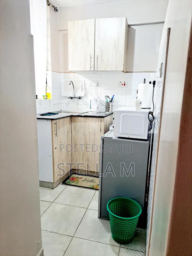 Airbnb Cozy Partitioned Studio - thumbnail 10