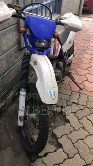 Yamaha 2003 White