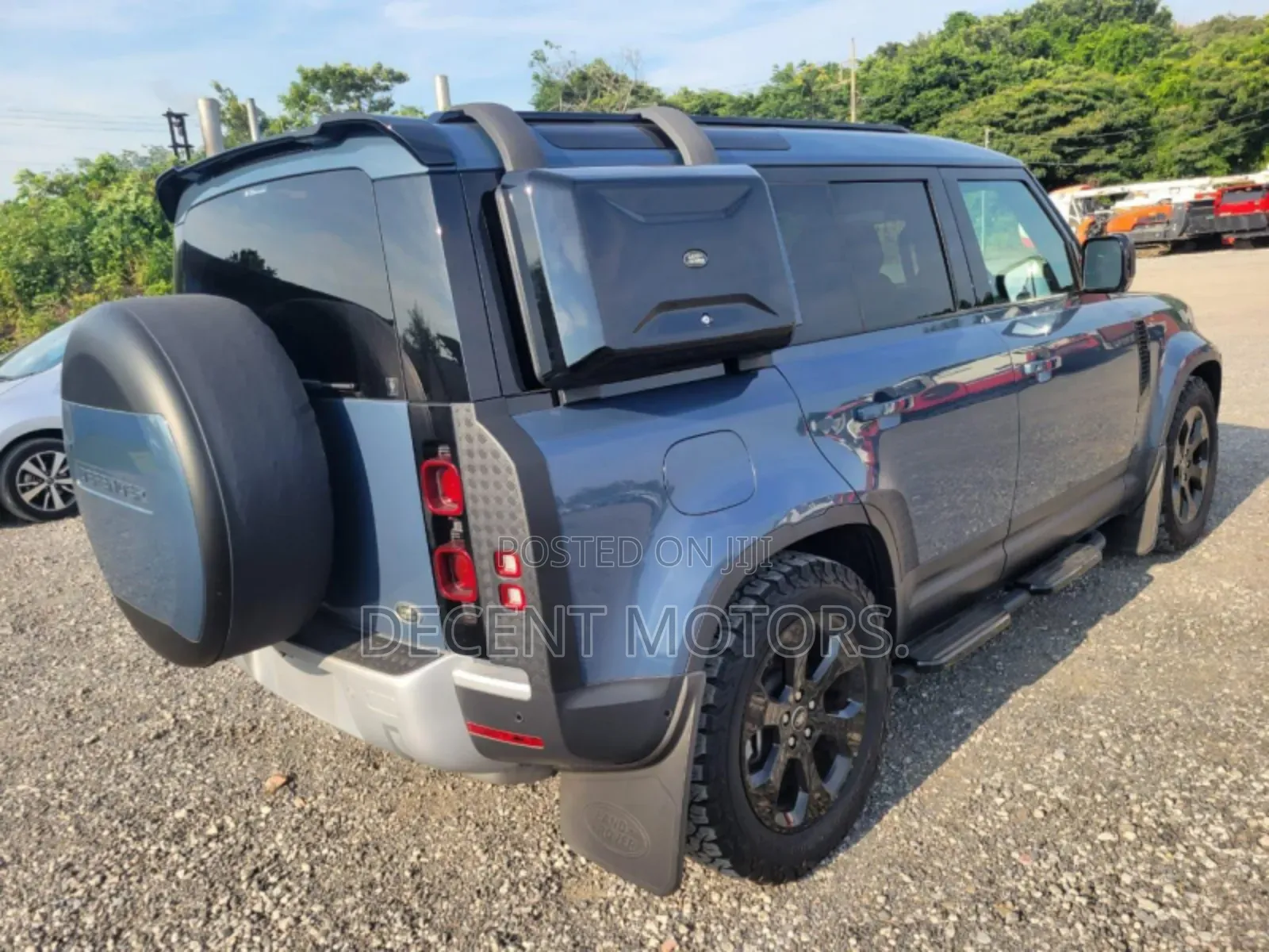 Land Rover Defender 2021 Blue