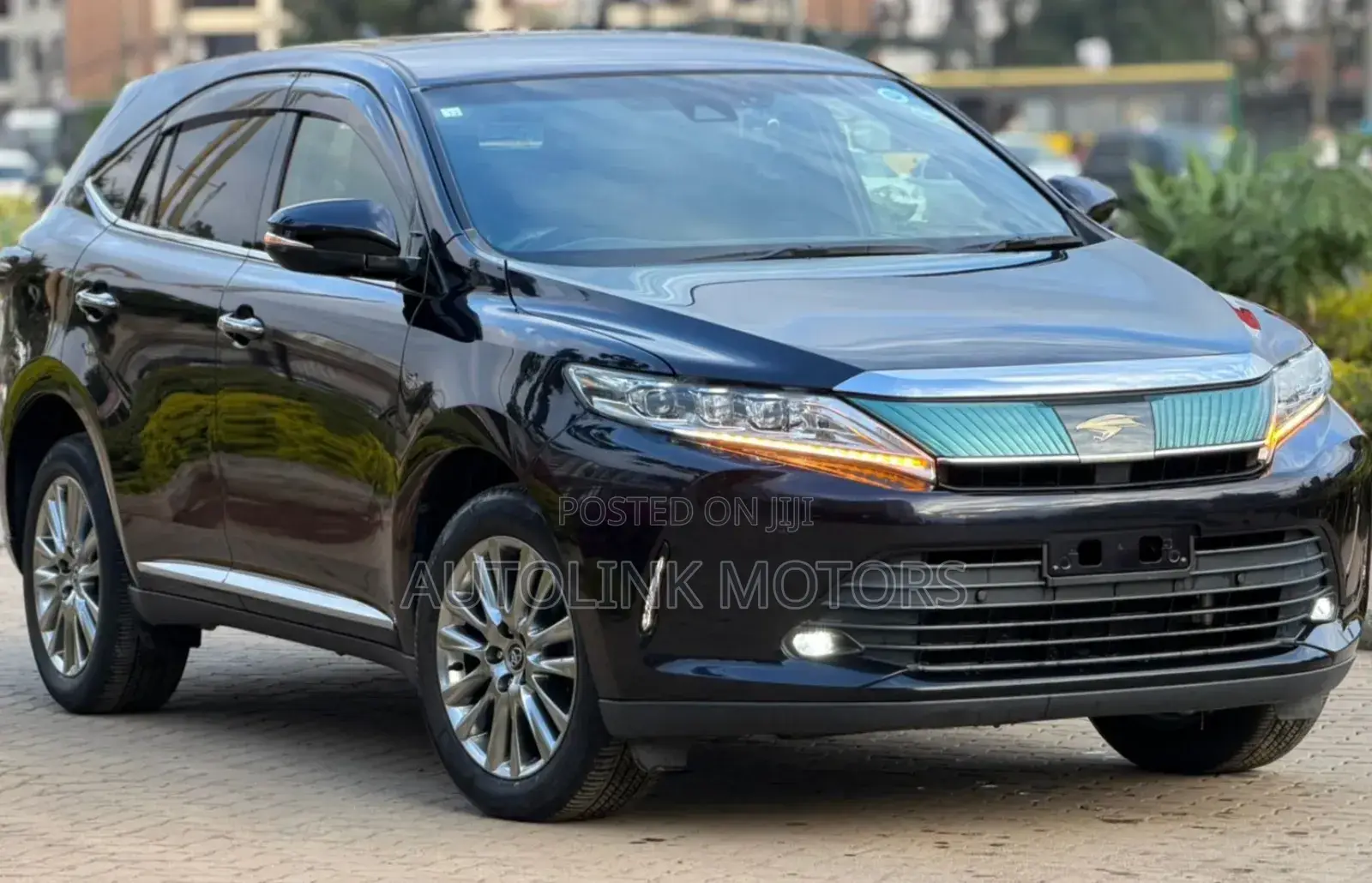 Toyota Harrier 2.0 2018 Black