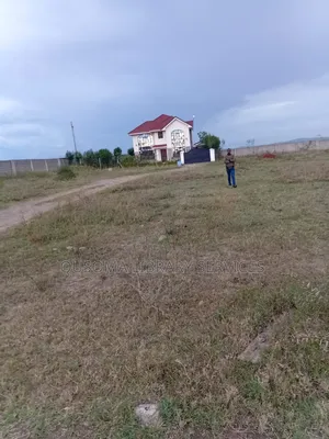 2 Plots an Eighth Each at Kitengela Lower Acacia