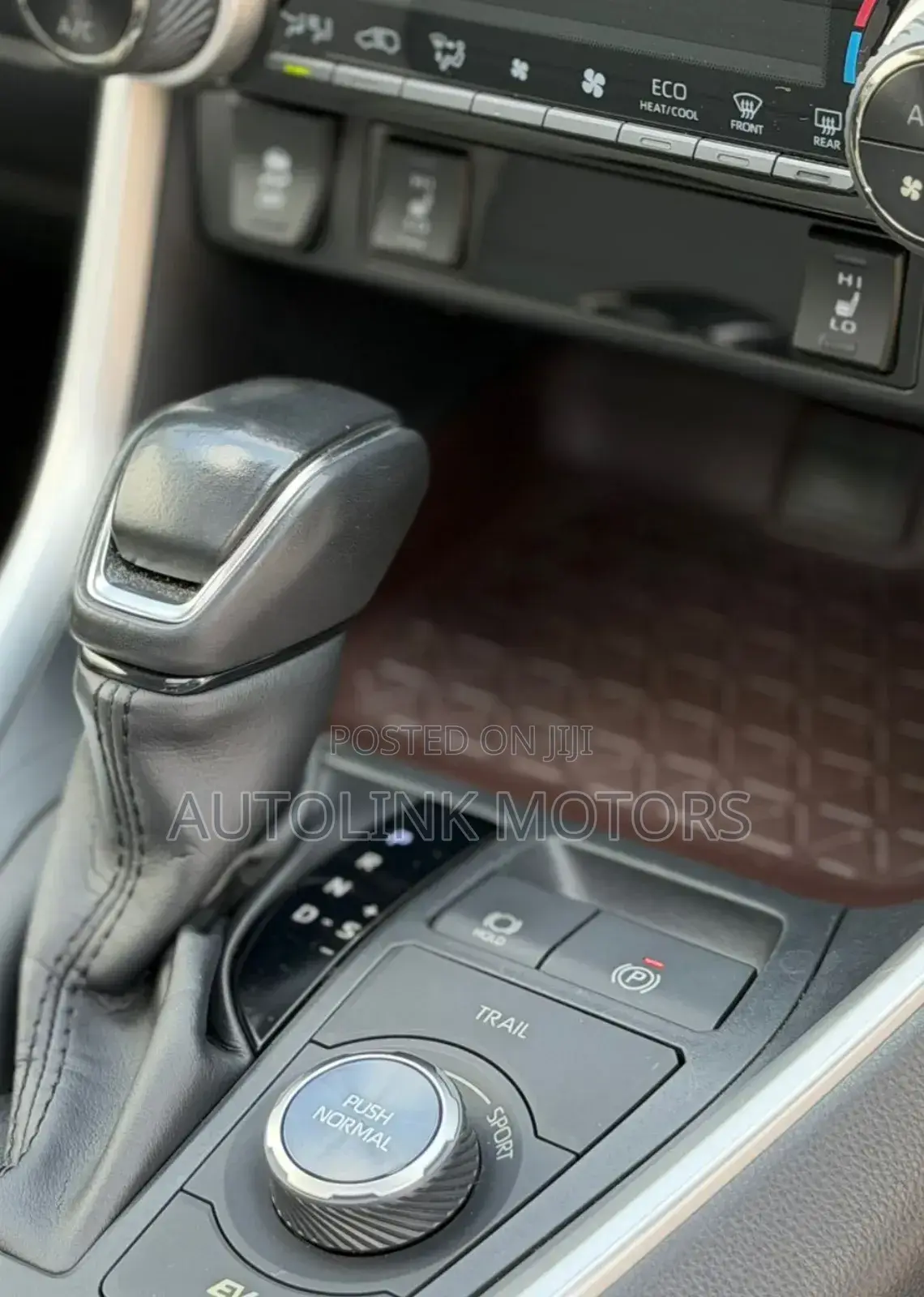Toyota RAV4 Hybrid 2019 Silver