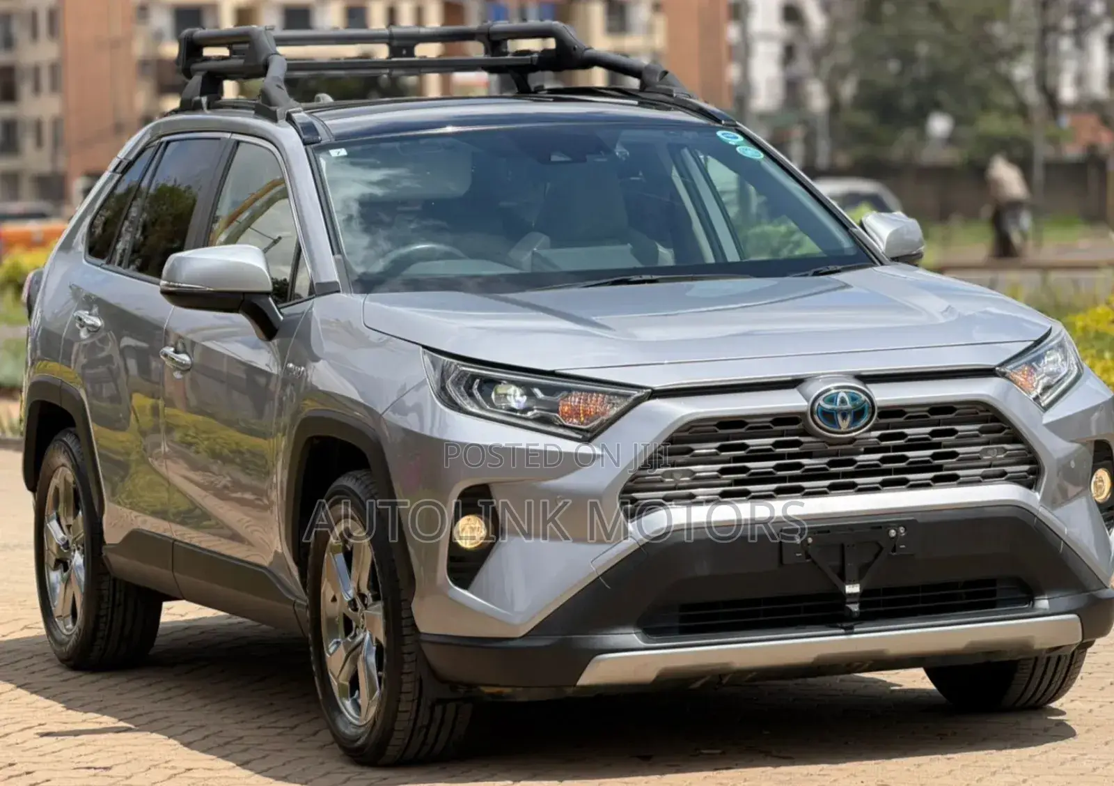 Toyota RAV4 Hybrid 2019 Silver