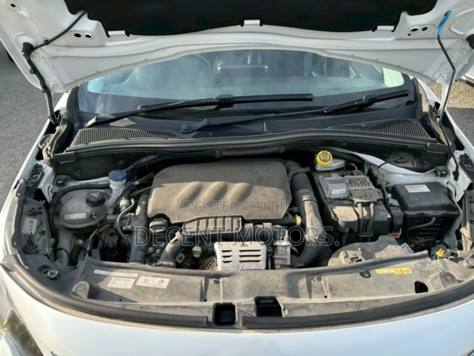 Peugeot 2008 1.2 PureTech (130 Hp) 2018 White