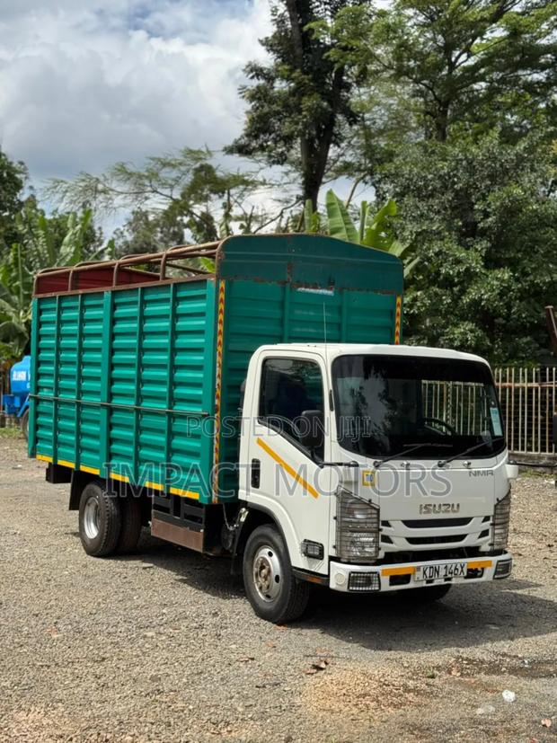 Isuzu NMR // 2023 Model // Hire Purchase Accepted// 60,000km - thumbnail 3