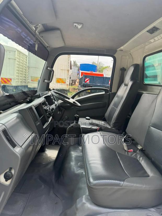 Isuzu NMR // 2023 Model // Hire Purchase Accepted// 60,000km - thumbnail 12