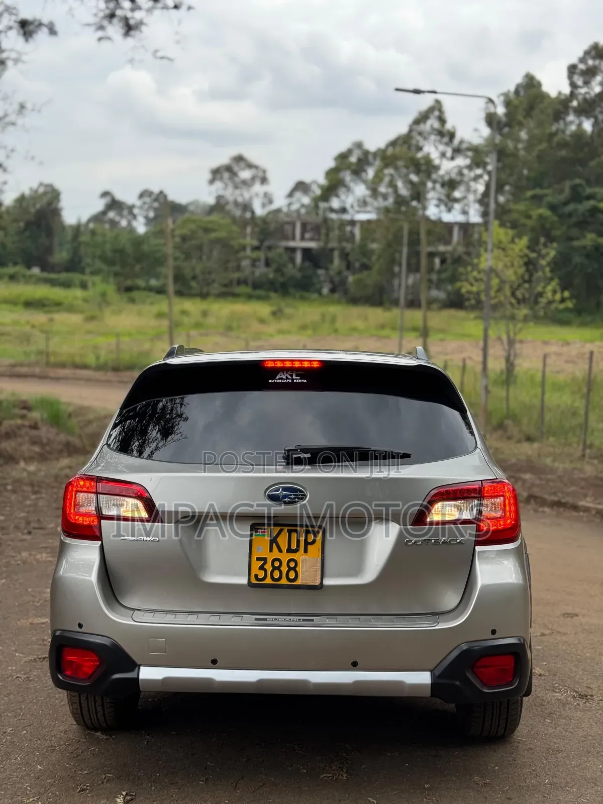 Subaru Outback 2.5i AWD 2016 Gold