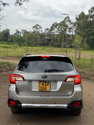 Subaru Outback 2.5i AWD 2016 Gold