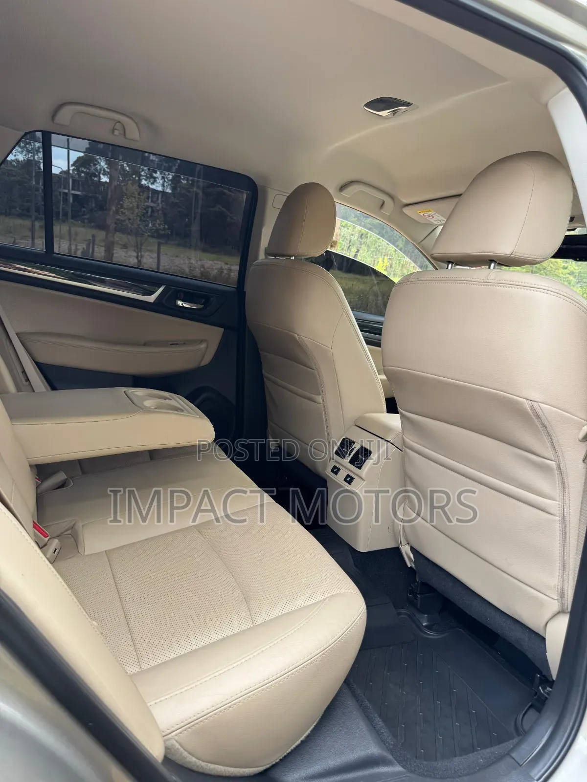 Subaru Outback 2.5i AWD 2016 Gold