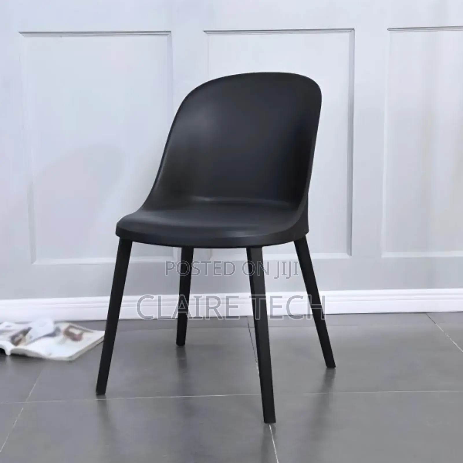 Black Round Office Chair