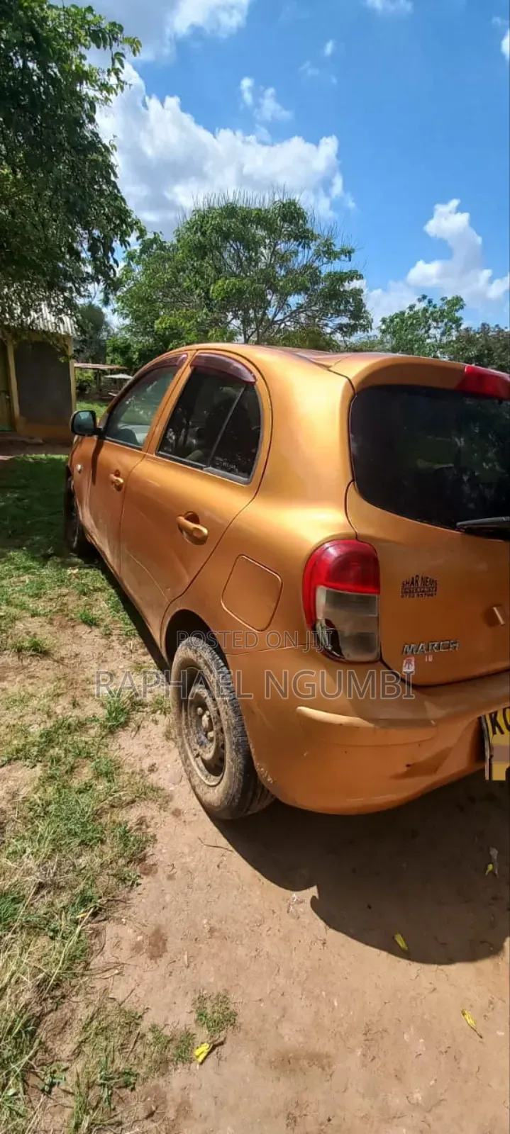 Nissan March 2013 Gold
