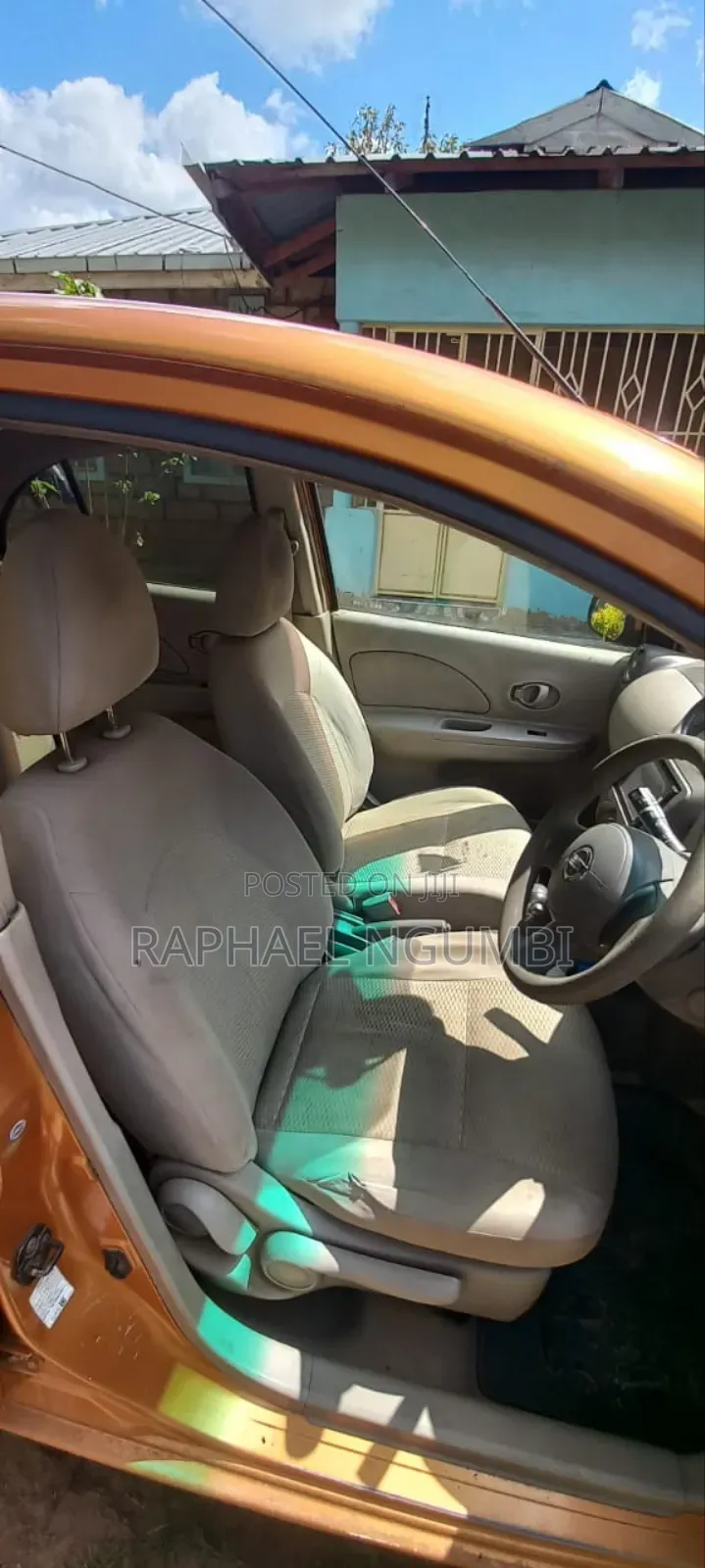 Nissan March 2013 Gold