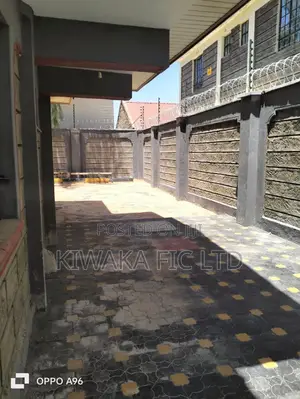 4bdrm House in Corradin, Chokaa for sale