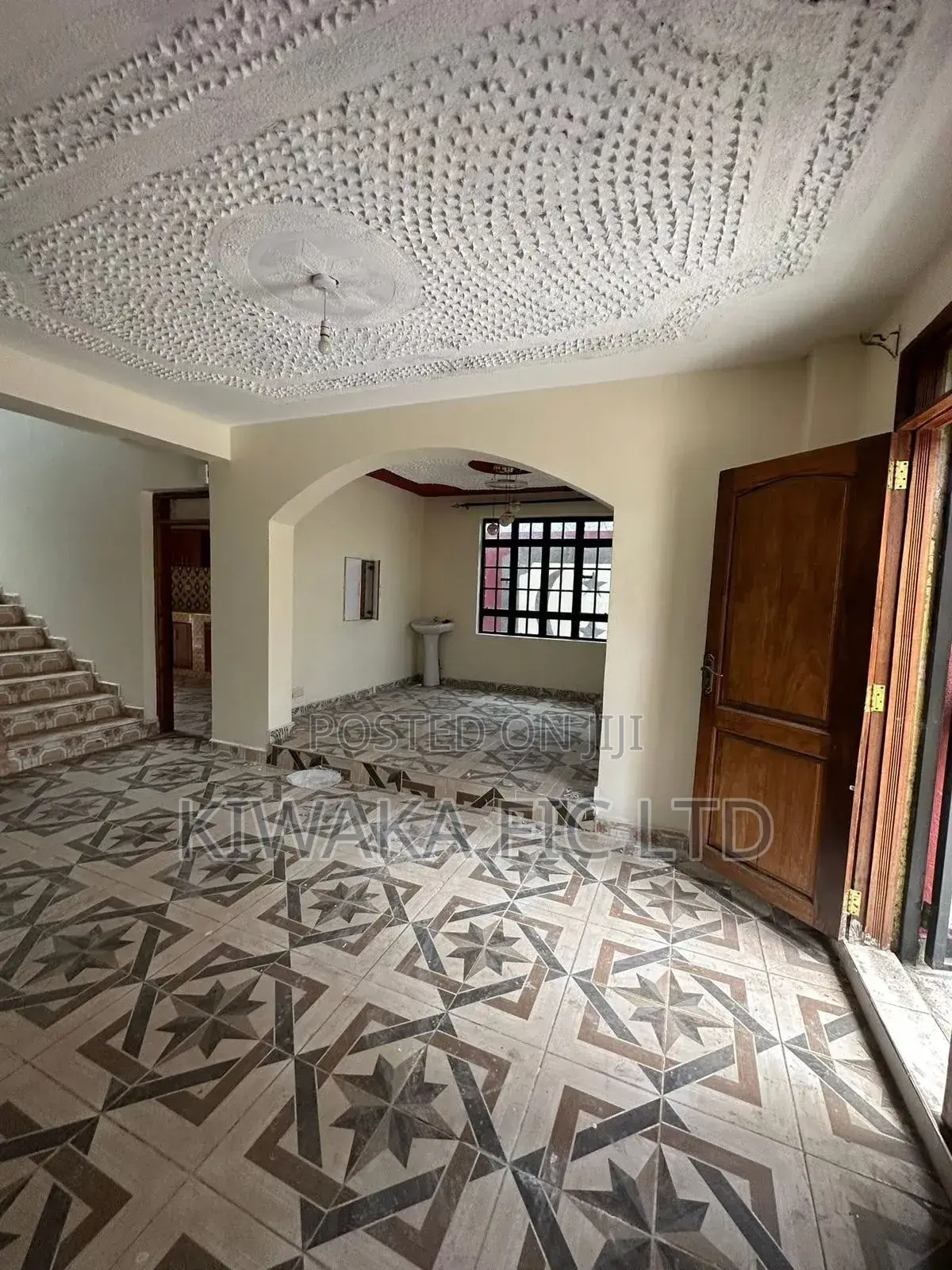 5bdrm House in Astrol, Utawala for rent