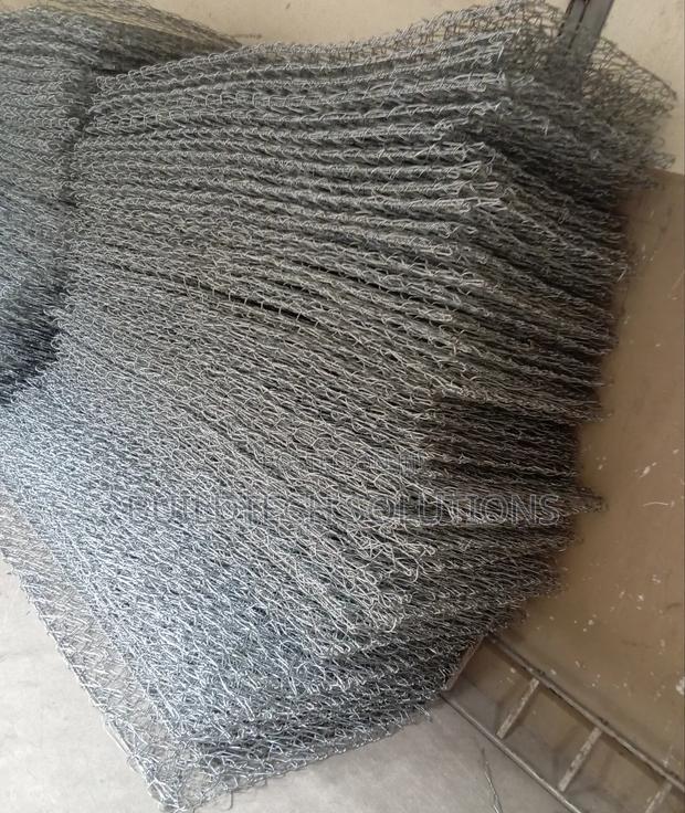 Quality Gabion Boxes for Wall Construction - thumbnail 2