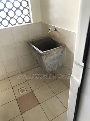 3bdrm Apartment in Rhapta Road for rent