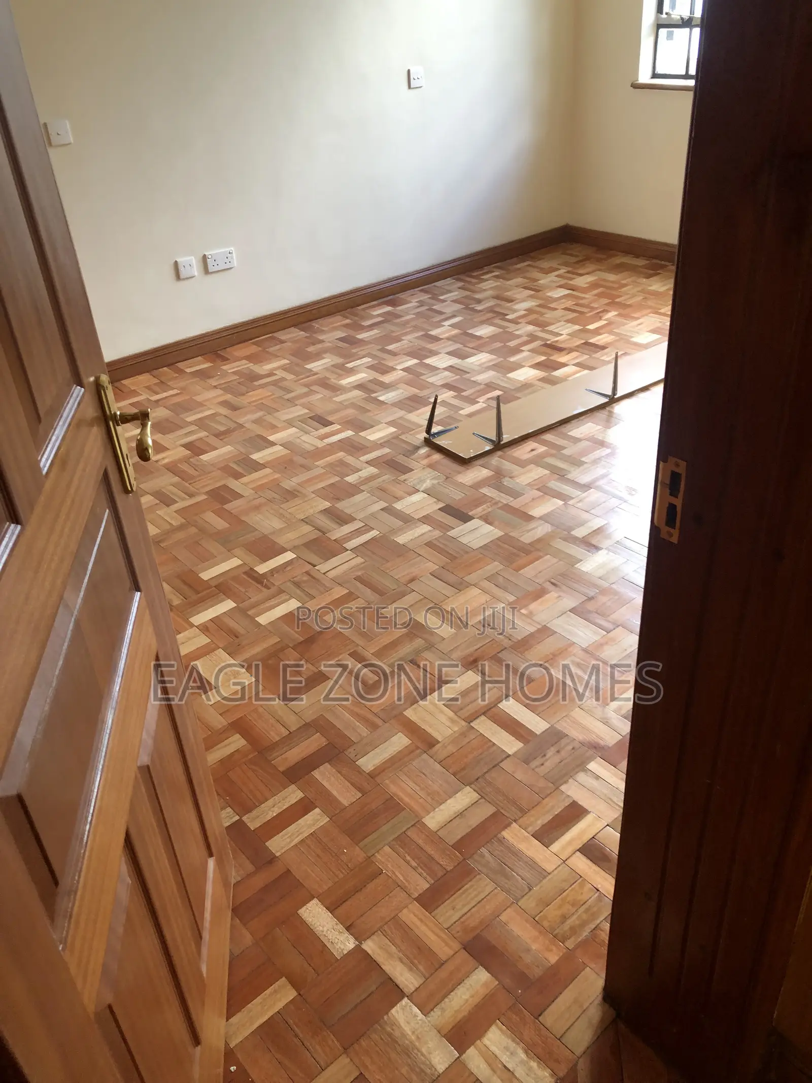 3bdrm Apartment in Rhapta Road for rent