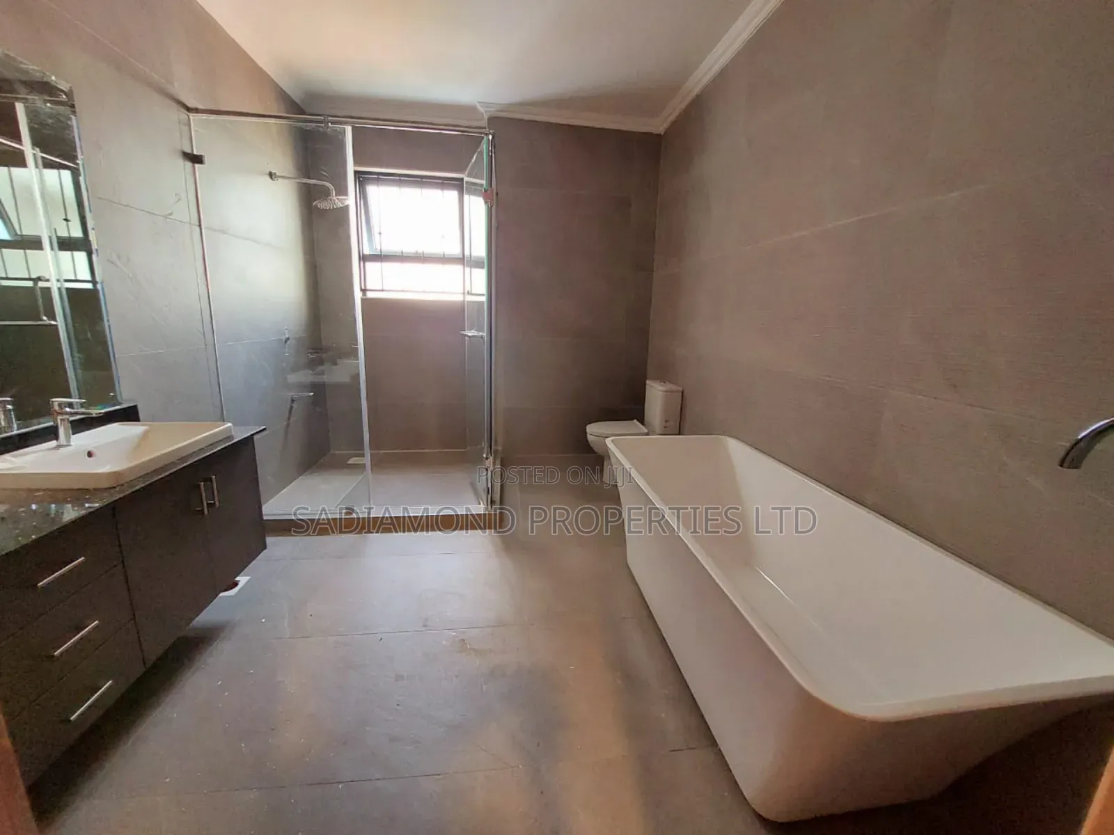 6bdrm Villa in Spring Valley for rent