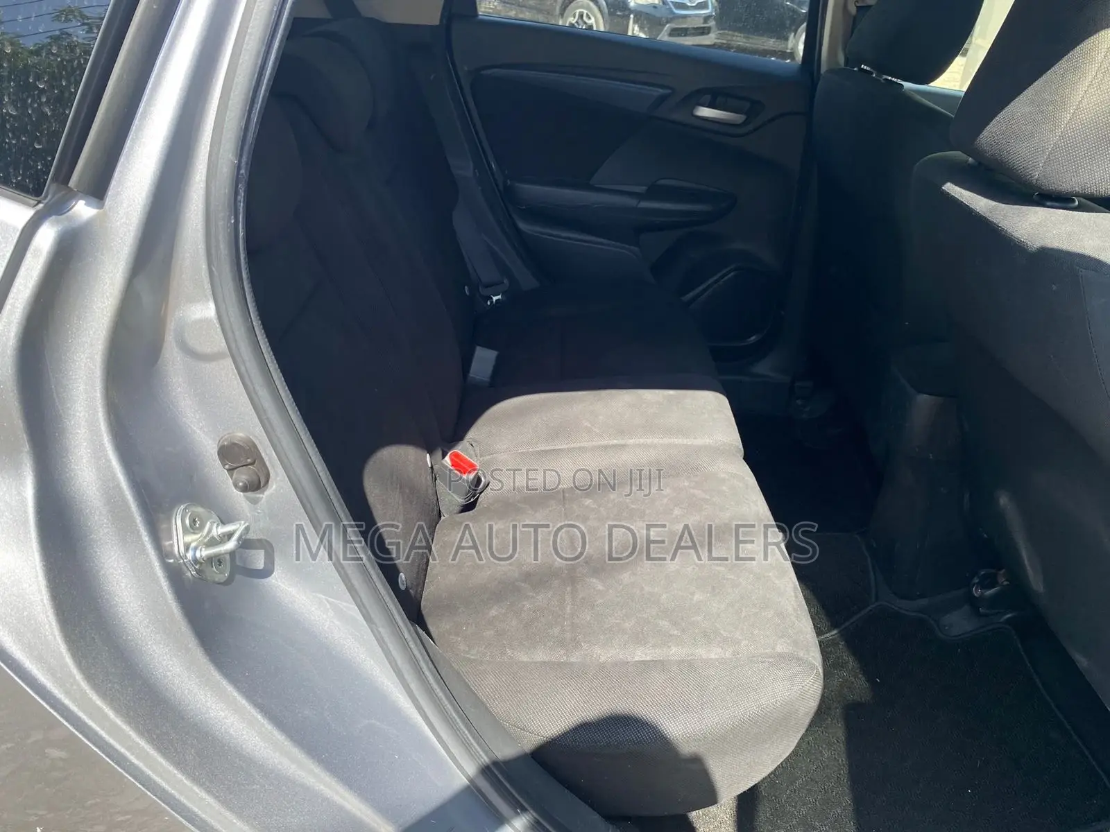 Honda Fit Shuttle 2018 Silver