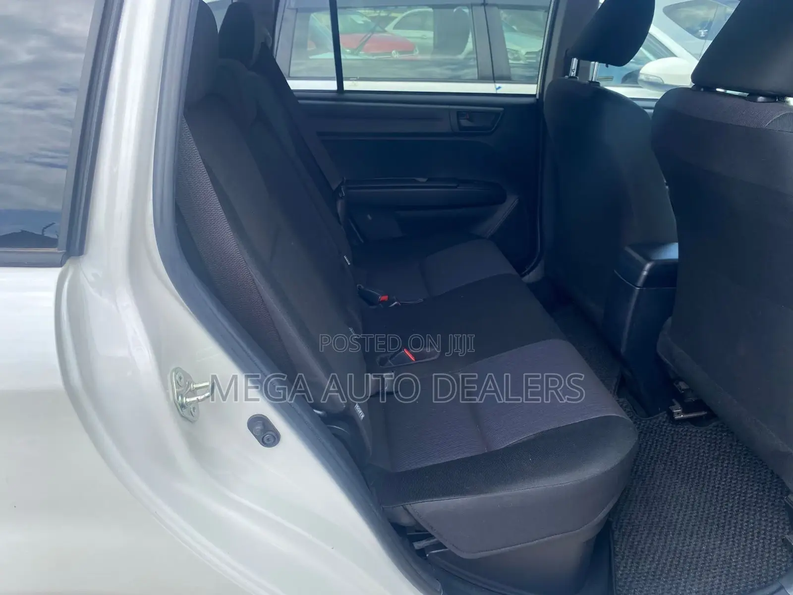 Toyota Corolla Fielder 2018 White