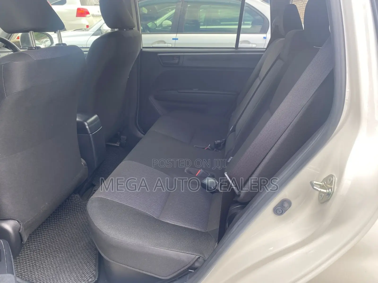 Toyota Corolla Fielder 2018 White