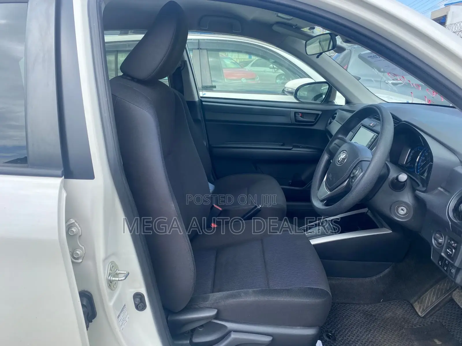 Toyota Corolla Fielder 2018 White