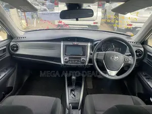 Toyota Corolla Fielder 2018 White