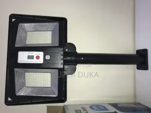 Solar Street Lamp. 200 Watts Cclamp Cl-112.Motion Sensor.