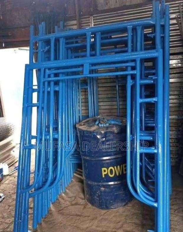 Heavy Gauge Scaffold Ladders - thumbnail 2